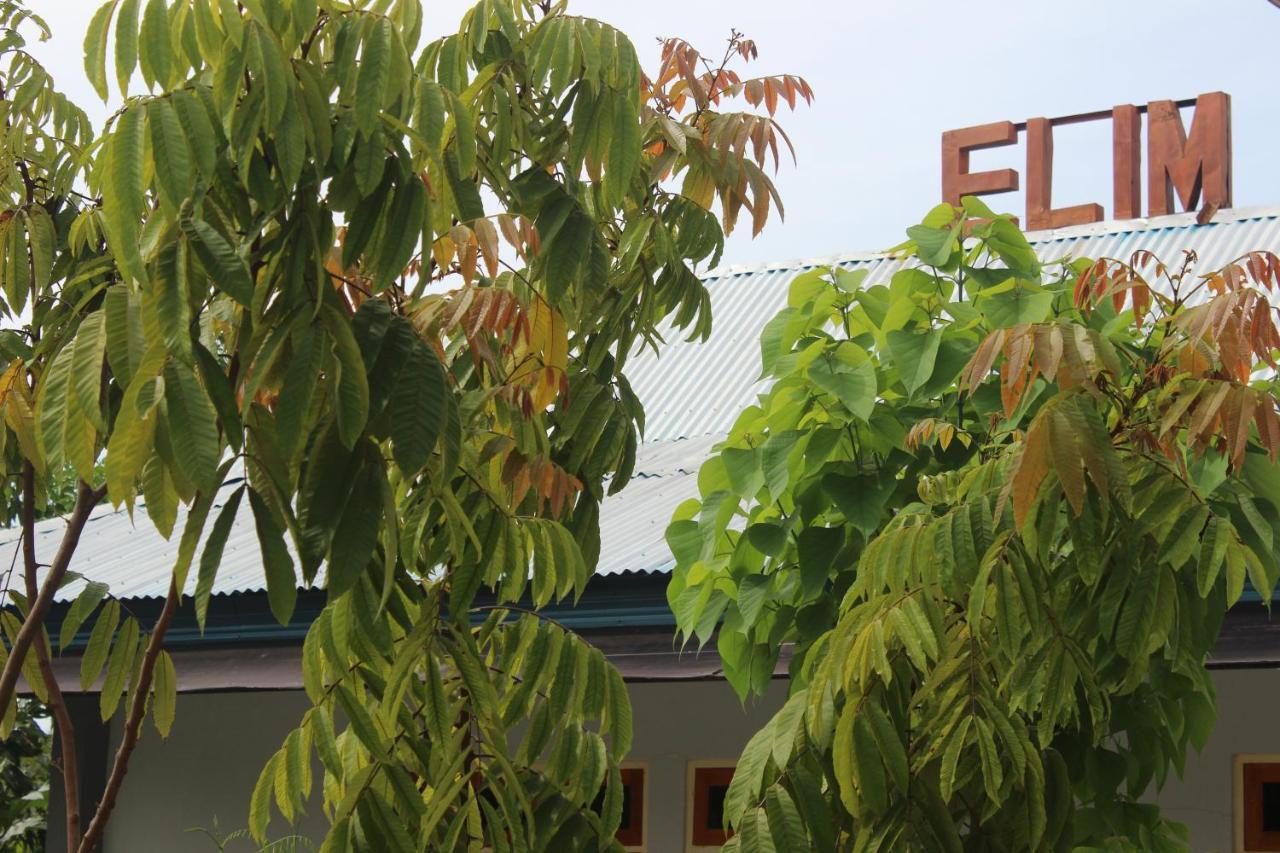 Pondok Wisata Dan Restoran Elim Waingapu Kültér fotó