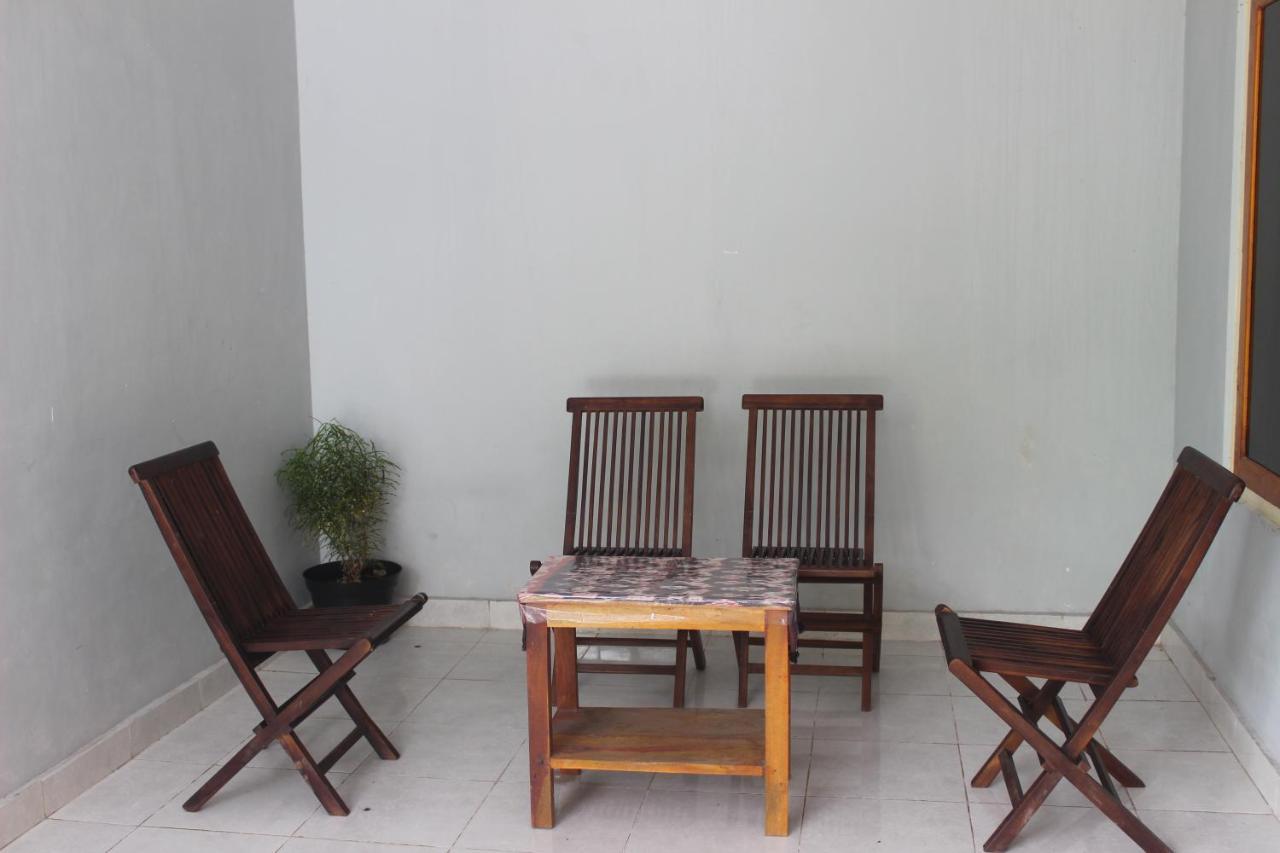 Pondok Wisata Dan Restoran Elim Waingapu Kültér fotó