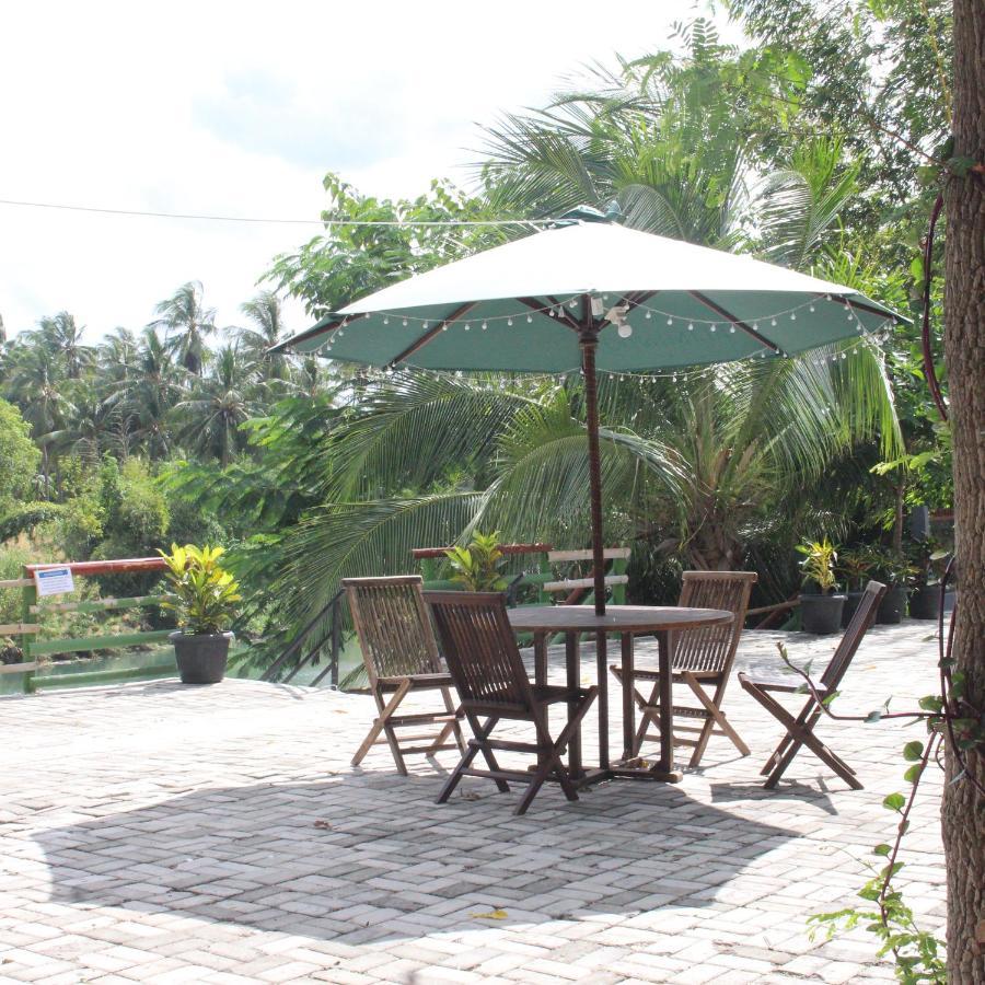 Pondok Wisata Dan Restoran Elim Waingapu Kültér fotó